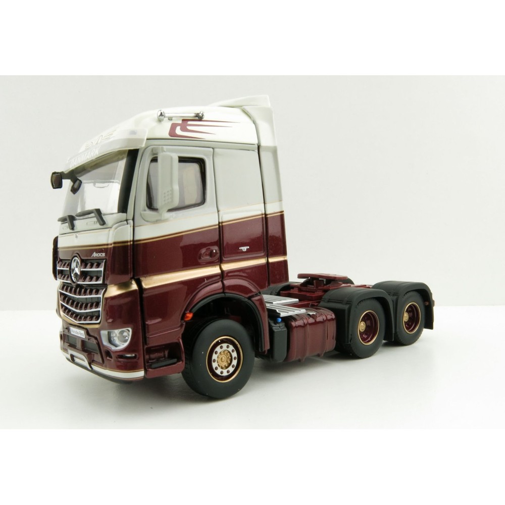 IMC Models 33-0121 Mercedes-Benz Arocs StreamSpace 6x4 - Nordic Edition 1:50