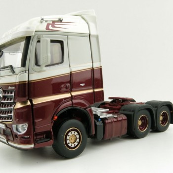 IMC Models 33-0121 Mercedes-Benz Arocs StreamSpace 6x4 - Nordic Edition 1:50