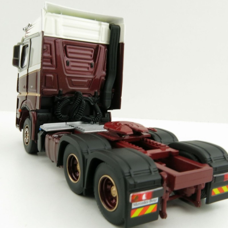 IMC Models 33-0121 Mercedes-Benz Arocs StreamSpace 6x4 - Nordic Edition 1:50