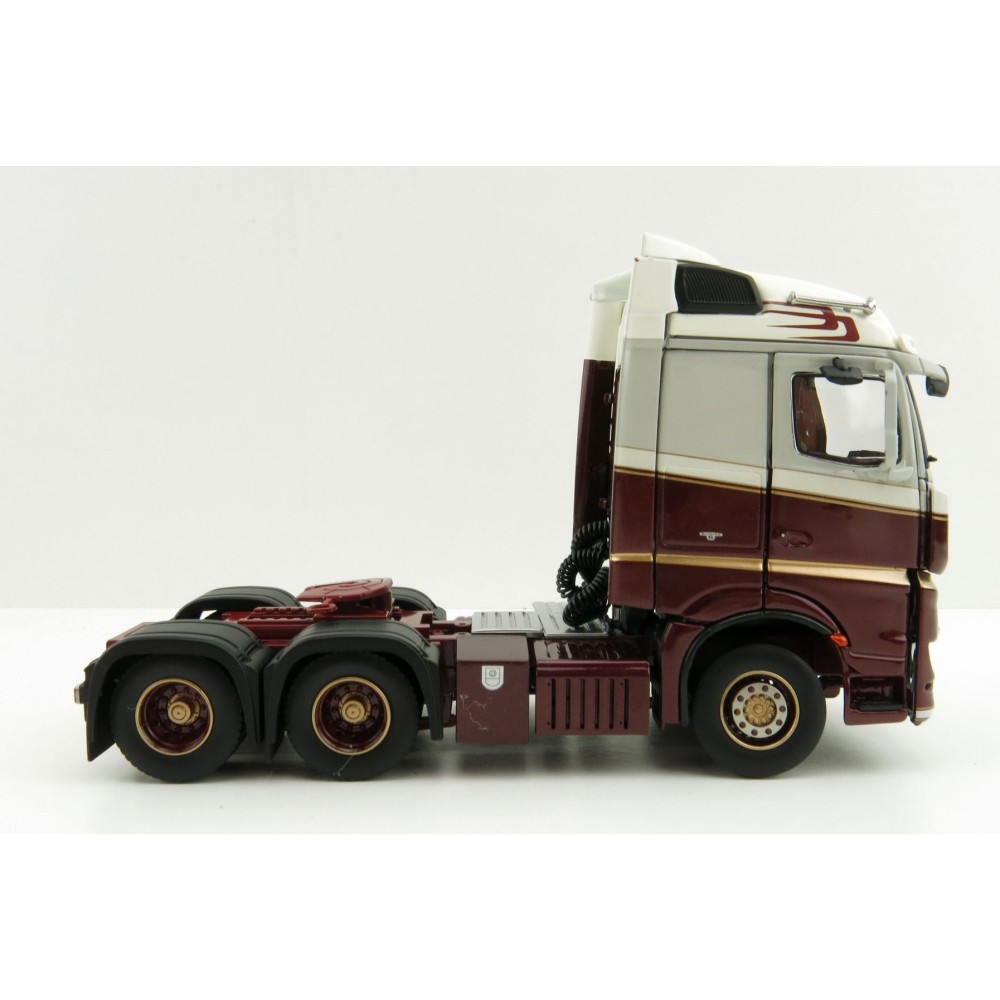 IMC Models 33-0121 Mercedes-Benz Arocs StreamSpace 6x4 - Nordic Edition 1:50