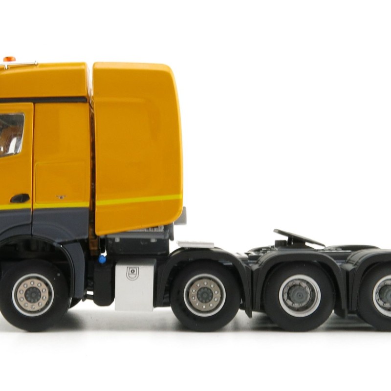 IMC Models 33-0122 Mercedes-Benz Arocs SLT BigSpace 8x4 Prime Mover Yellow 1:50