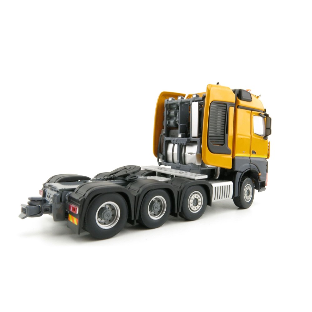 IMC Models 33-0122 Mercedes-Benz Arocs SLT BigSpace 8x4 Prime Mover Yellow 1:50