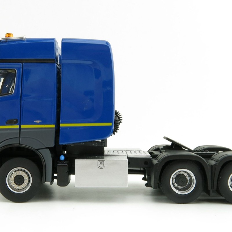 IMC Models 33-0125 Mercedes-Benz Arocs BigSpace 6x4 Blue Series 1:50