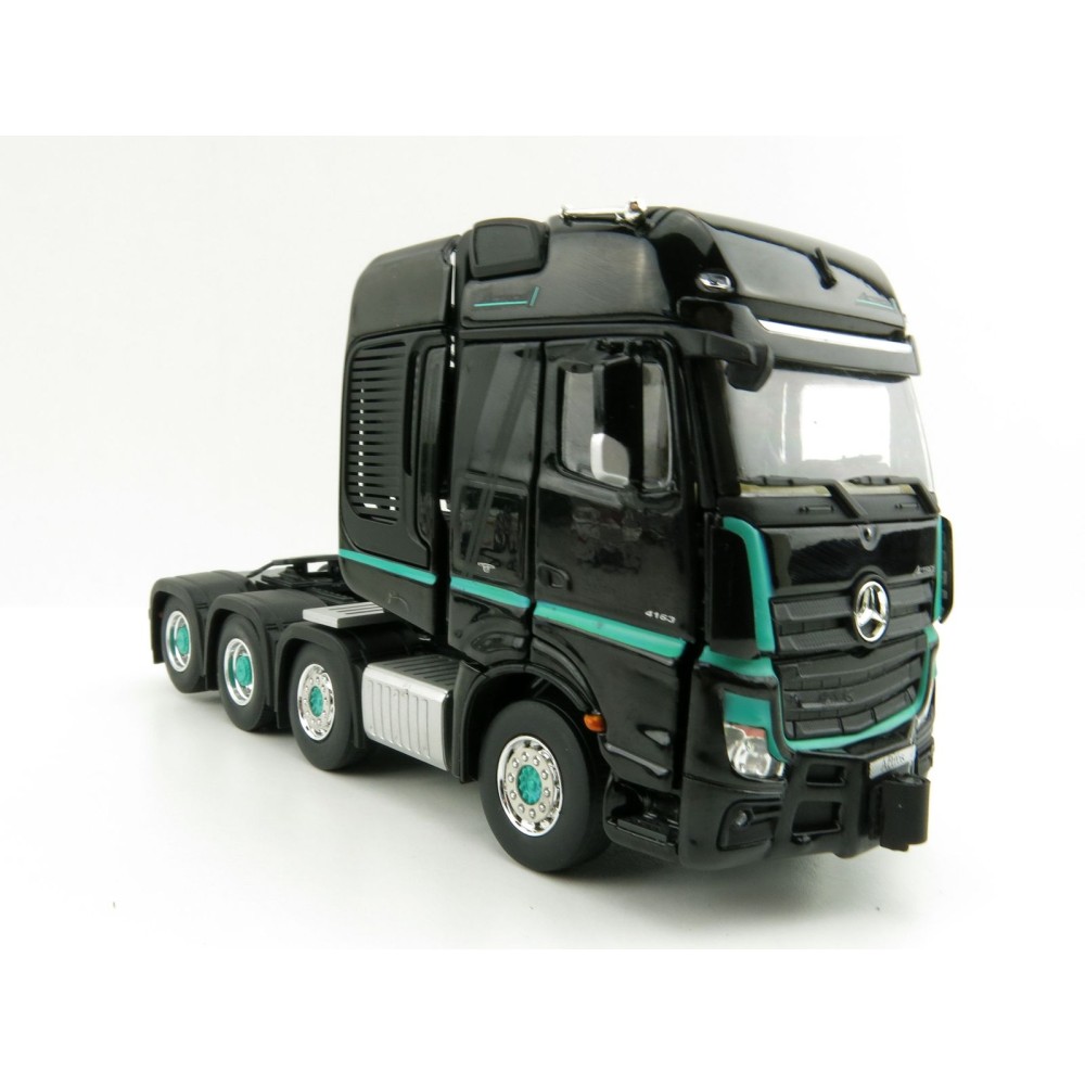 IMC Models 33-0126 Mercedes-Benz Actros SLT BigSpace 8x4 - Actros 1 Black Edition 1:50