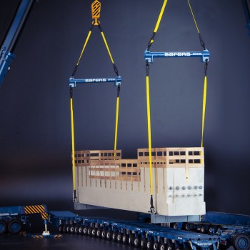 IMC Models 33-0147 Bridge Section Load with Lifting Frame - Scale 1:50