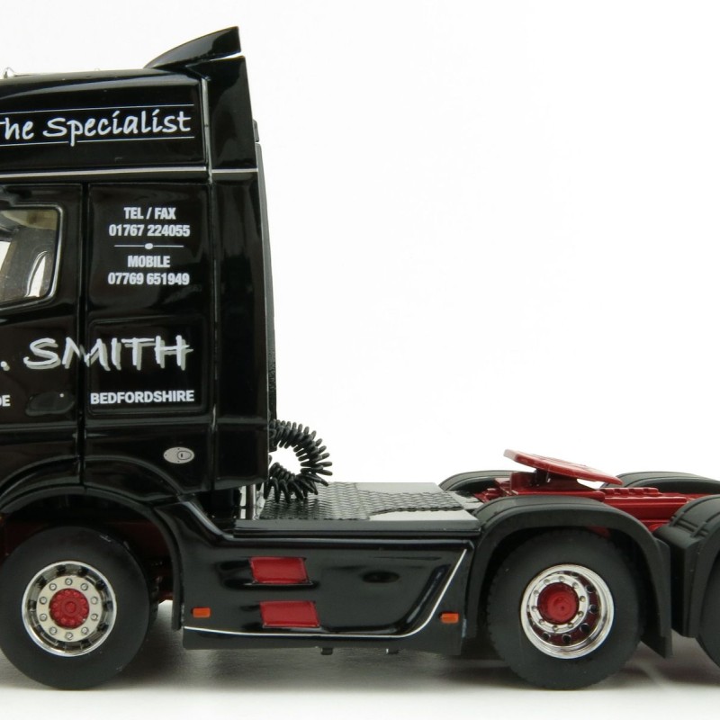 IMC Models 33-0160 Mercedes-Benz Actros GigaSpace 6x2 Prime Mover RHD - S.A. Smith - 1:50