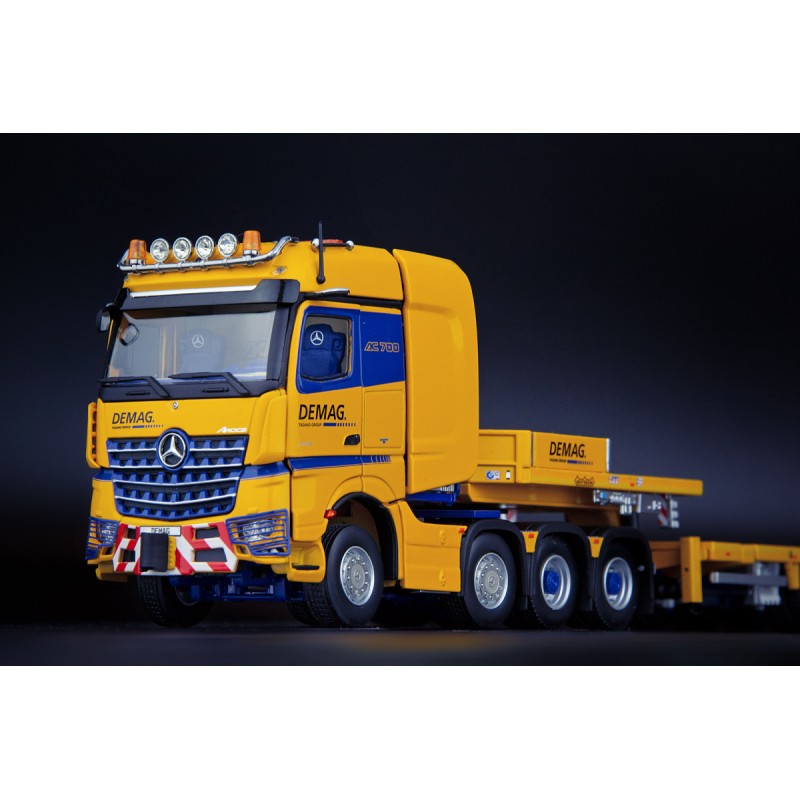 IMC Models 33-0161 Tadano Demag Mercedes-Benz Arocs SLT BigSpace 8x4 with Nooteboom MCO Semi Low Loader 7-Axle - Scale 1:50