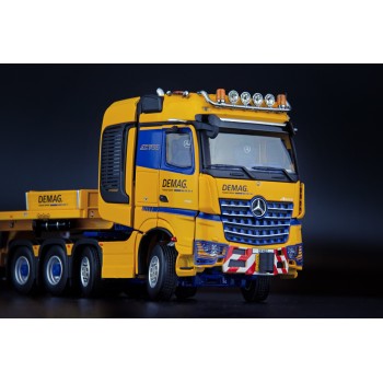 IMC Models 33-0161 Tadano Demag Mercedes-Benz Arocs SLT BigSpace 8x4 with Nooteboom MCO Semi Low Loader 7-Axle - Scale 1:50