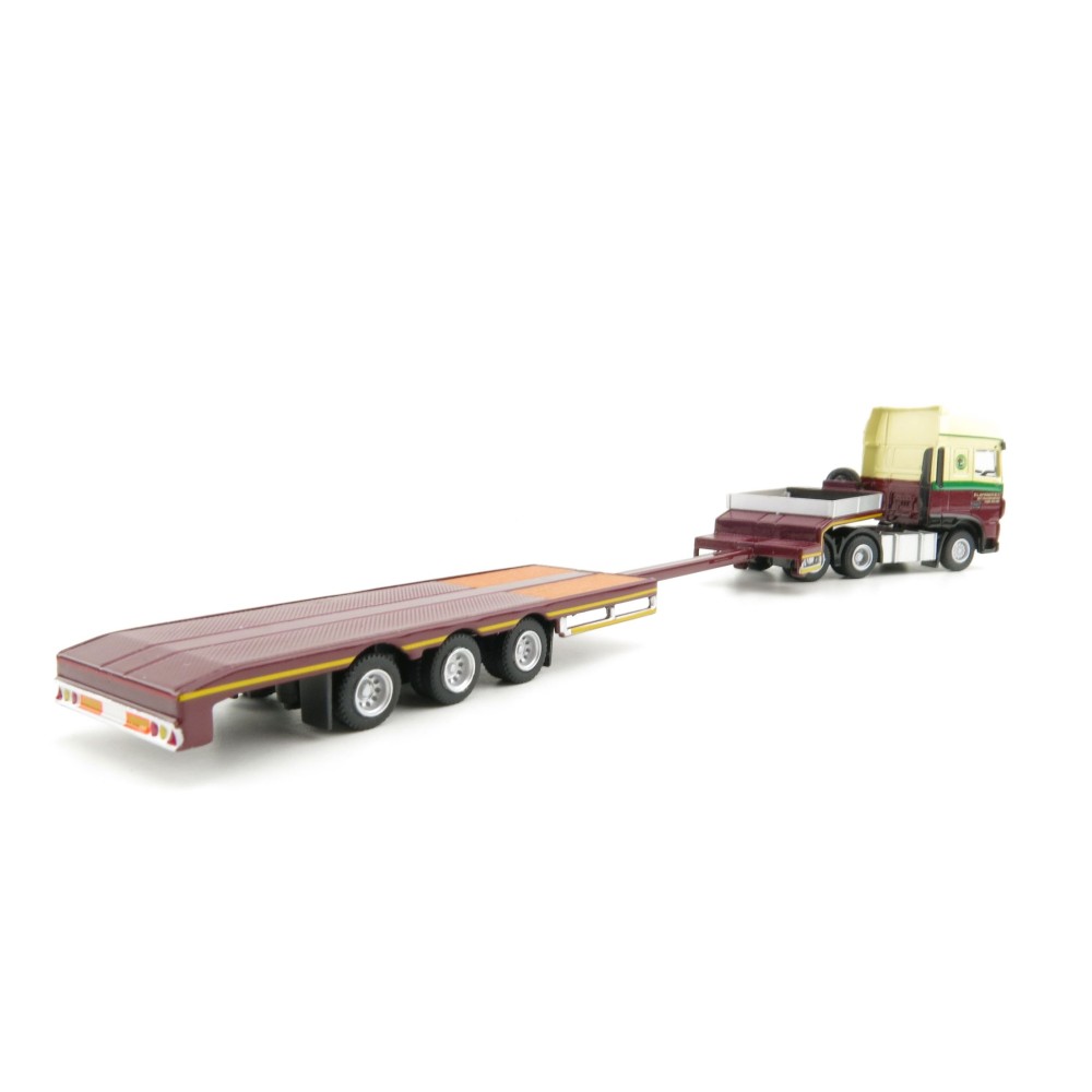 IMC Models 70-1003 - DAF XF Super Space Cab 6x4 with a Semi Low loader 3 axle E. Lafeber - Scale 1:87