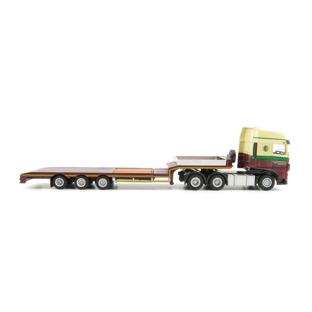 IMC Models 70-1003 - DAF XF Super Space Cab 6x4 with a Semi Low loader 3 axle E. Lafeber - Scale 1:87