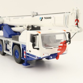 IMC Models 80-1028 Tadano AC 2.040-1 All Terrain Mobile Crane - Scale 1:87