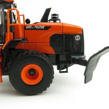 IMC Models 99-10101 Doosan DL420-7 Wheel Loader 1:50 
