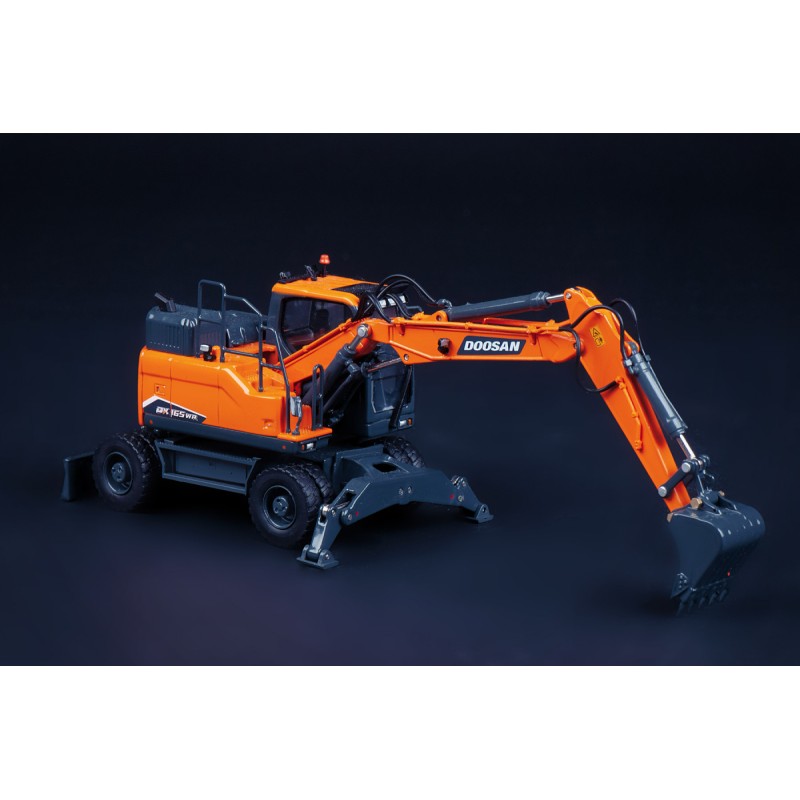 IMC Models 99-10106 Doosan DX 165-WR Wheel Excavator Scale 1:50