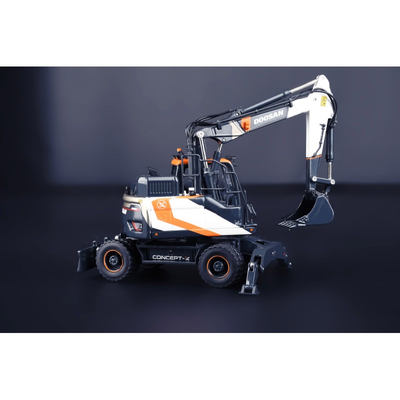 IMC Models 99-10108 Doosan DX 165-WR Concept-X Wheel Excavator with Carry Case 1:50