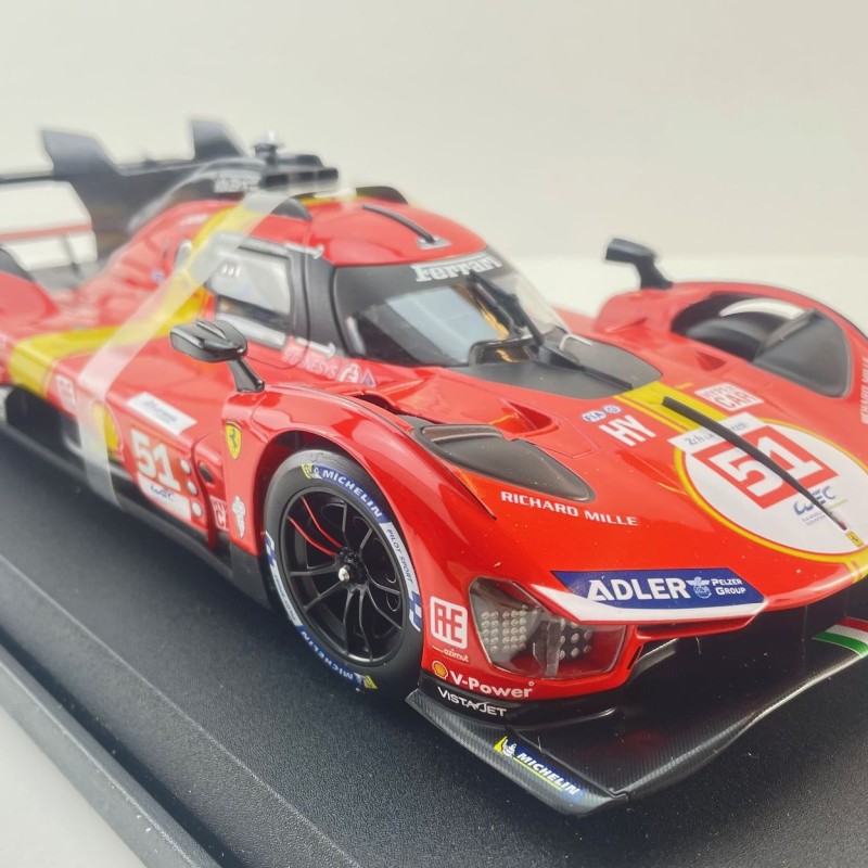 Bburago 18-16301 #51 - Ferrari 499P No 51 Winner 24h LeMans 2023 Pier Guidi, Calado, Giovinazzi Box Damage - Scale 1:18 