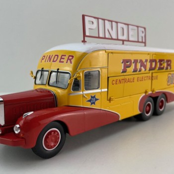 Direkt Collections - 1951 Bernard 28 Electrical Generator Truck Pinder Circus - Scale 1:43