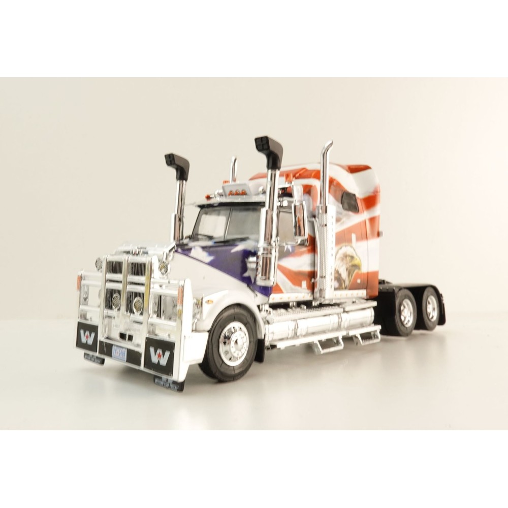 Hachette G1470002 - Western Star 4900 6x4 Truck 2015 American Eagle - Scale 1:43