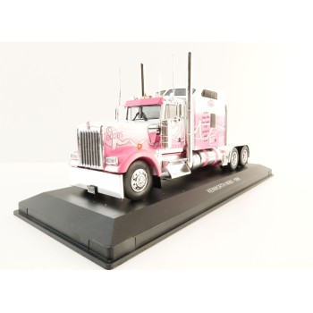 Hachette G1470015  - Kenworth W900 6x4 Truck 1998 Breast Cancer  - Scale 1:43
