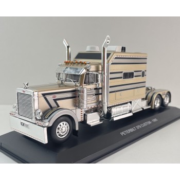 Hachette G1470020 - Peterbilt 379 Custom 6x4 Truck 1985 Beige Grey  - Scale 1:43