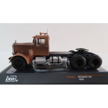IXO 64TR002 - Peterbilt 281 Rusty Version 1955 Prime Mover 6x4 - Duel Movie - Scale 1:64