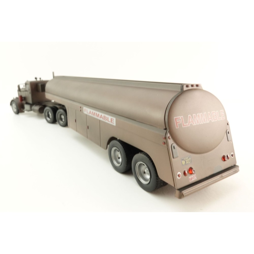 IXO IXOTTR038.22 - 1955 Peterbilt 281 6x4 Truck with 2-axle Tanker Trailer Rust Duel Movie - Scale 1:43