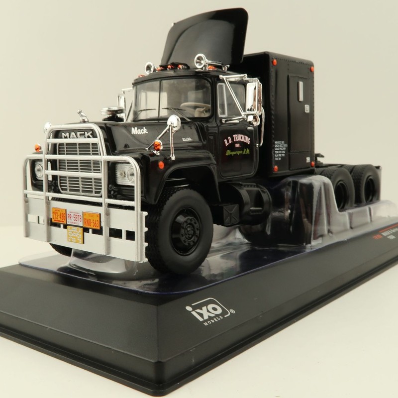 IXO - Mack R-Series 6x4 Prime Mover R.D. Trucking Rubber Ducky Movie Convoy - Scale 1:43