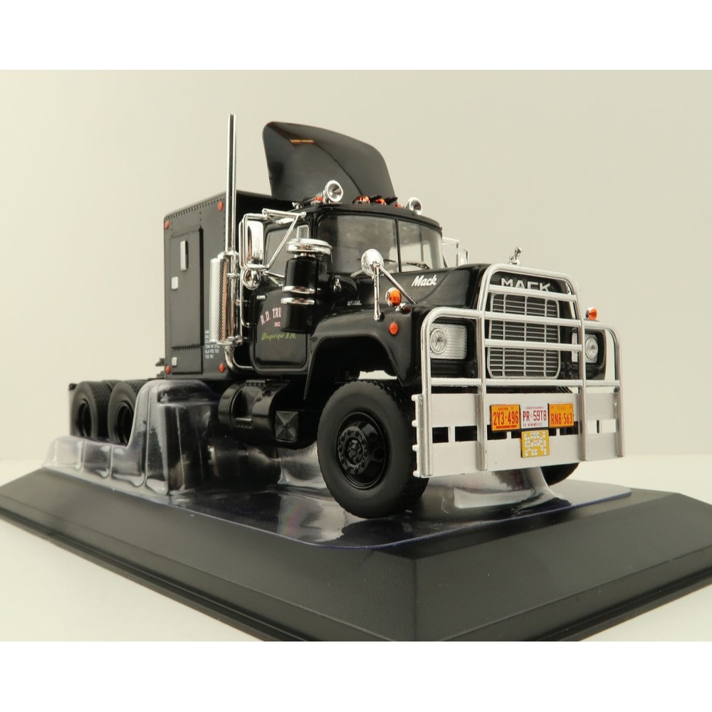 IXO - Mack R-Series 6x4 Prime Mover R.D. Trucking Rubber Ducky Movie Convoy - Scale 1:43