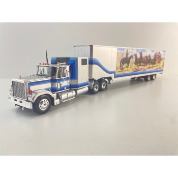 IXO TR039.22 - 1980 GMC General 6x4 Truck with Box Trailer Silver Smokey and the Bandit Style - Scale 1:43