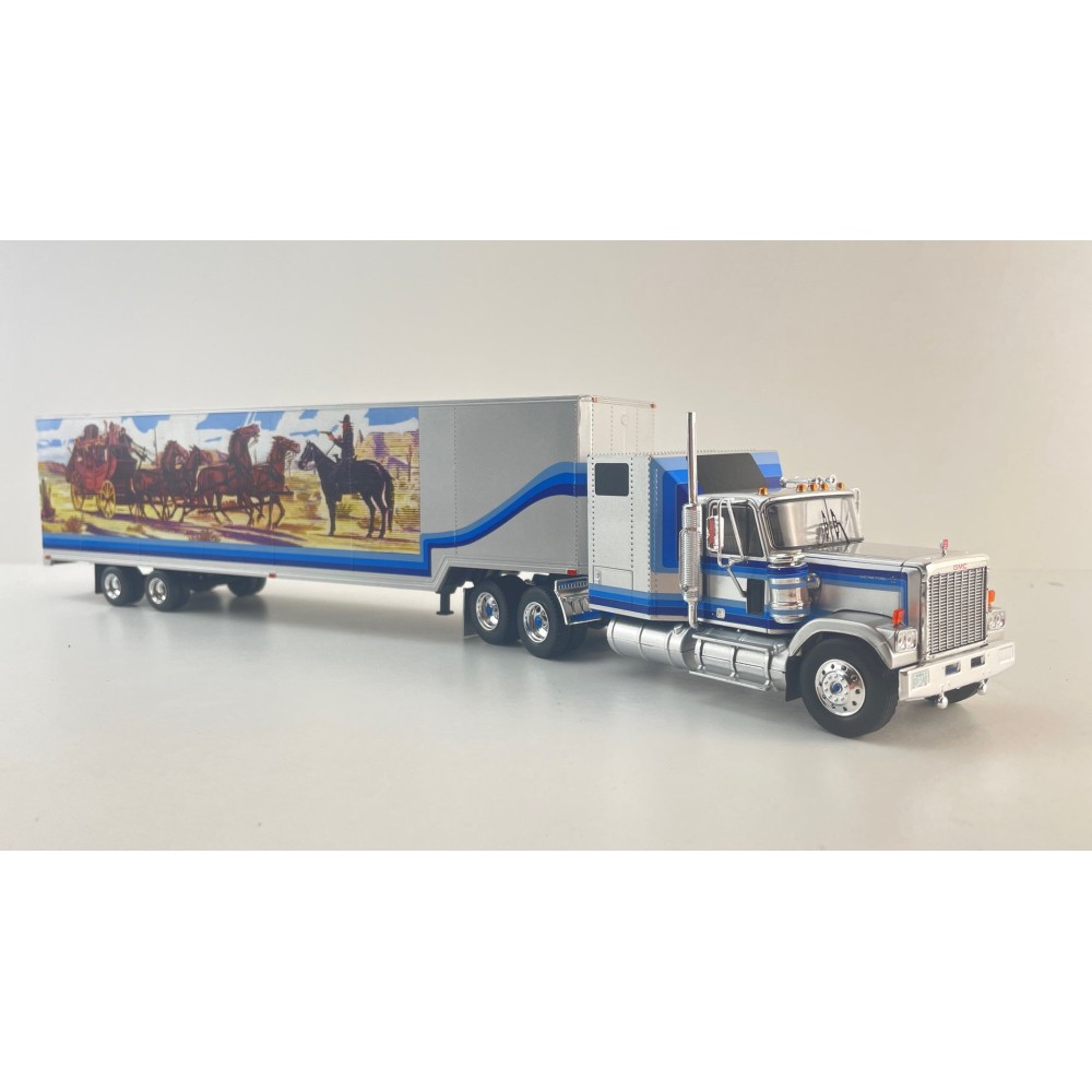 IXO TR039.22 - 1980 GMC General 6x4 Truck with Box Trailer Silver Smokey and the Bandit Style - Scale 1:43