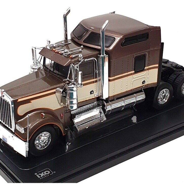 IXO TR145.22 - 1990 Kenworth W900 6x4 Truck - Brown Cream - Scale 1:43
