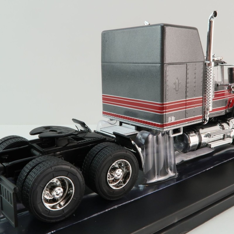 IXO TR187.22 - 1985 Mack Superliner Magnum 6x4 Prime Moverr Grey / Red - Scale 1:43