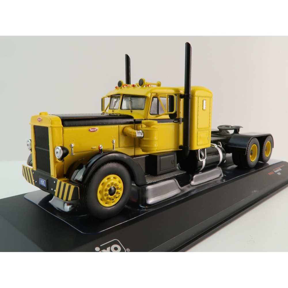 IXO TR192.22 - 1962 Peterbilt 350 6x4 Prime Mover Yellow / Black - Scale 1:43