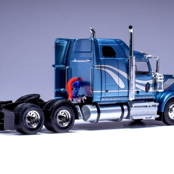 IXO TR199.22 - 1997 Western Star 4900 6x4 Prime Mover Metallic Blue - Scale 1:43