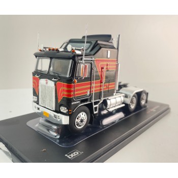 IXO TR229.22 - 1976 Kenworth K100 Aerodyne 6x4 Truck - Black Red - Scale 1:43