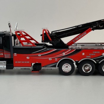 IXO TTR032.23 - 2018 Kenworth T880 Rotator Tow Truck Heavy Rescue Red / Black - Scale 1:43