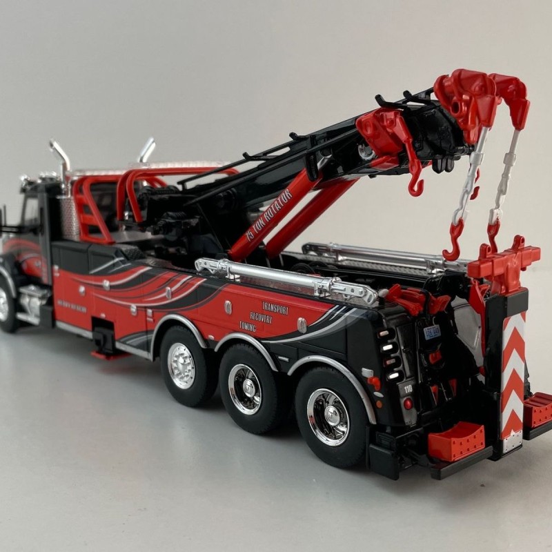 IXO TTR032.23 - 2018 Kenworth T880 Rotator Tow Truck Heavy Rescue Red / Black - Scale 1:43