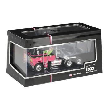 IXO U64TR006 - Kenworth K100 Aerodyne 1976 Prime Mover 6x4 Black Pink Scale 1:64