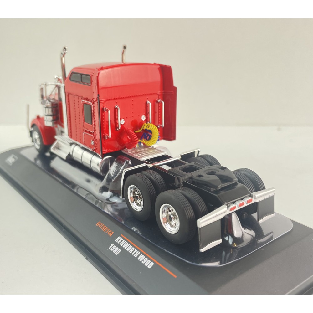 IXO U64TR014A - 1990 Kenworth W900 6x4 Truck Sleeper Cab Red - Scale 1:64