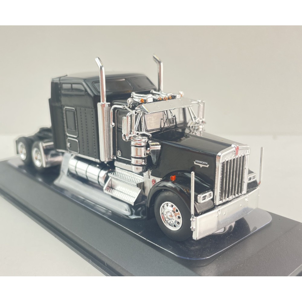 IXO U64TR014B - 1990 Kenworth W900 6x4 Truck Sleeper Cab Black - Scale 1:64