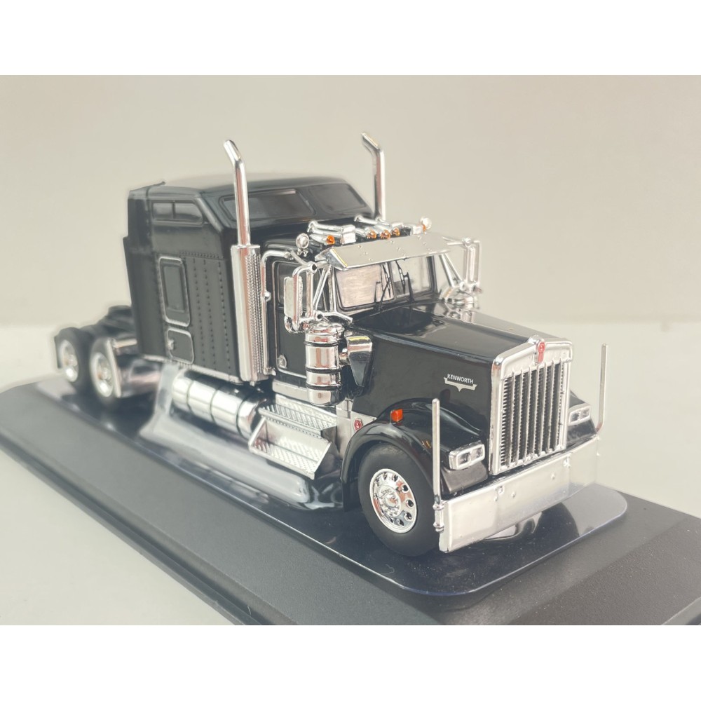 IXO U64TR014B - 1990 Kenworth W900 6x4 Truck Sleeper Cab Black - Scale 1:64