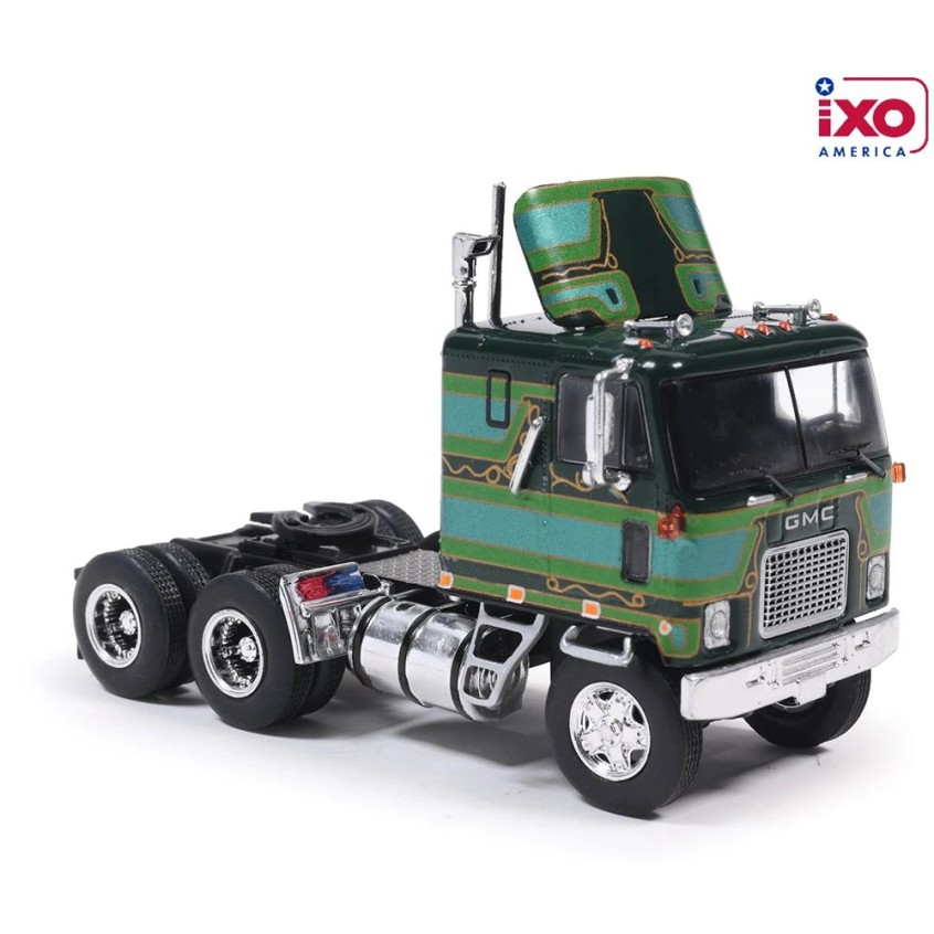 IXO U64TR016 - 1970 GMC Astro 95 6x4 Prime Mover Green Display Case - Scale 1:64