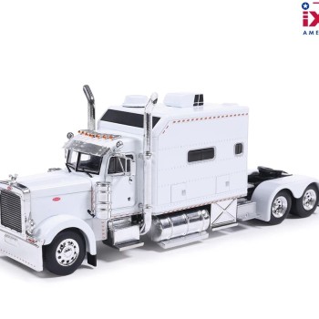 IXO U64TR017 - 2002 White Peterbilt Model 379 6x4 70" Sleeper Cab Truck - Scale 1:64