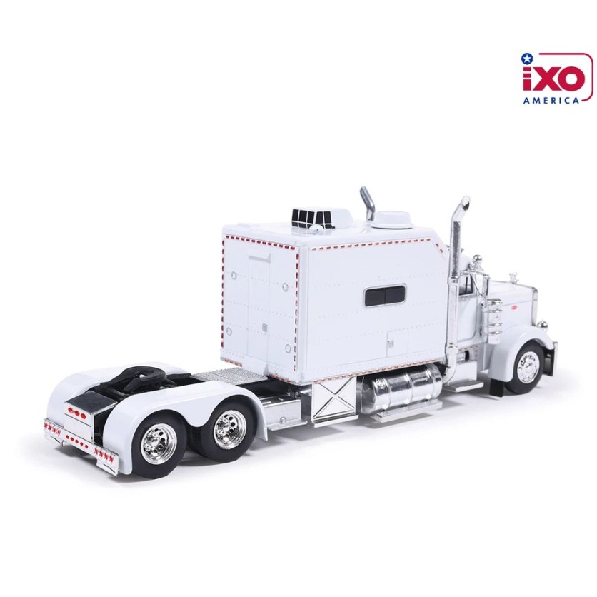IXO U64TR017 - 2002 White Peterbilt Model 379 6x4 70" Sleeper Cab Truck - Scale 1:64
