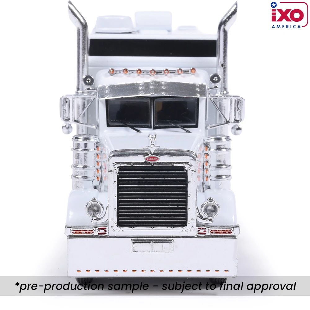 IXO U64TR017 - 2002 White Peterbilt Model 379 6x4 70" Sleeper Cab Truck - Scale 1:64