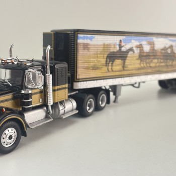 IXO U64TRTR004S - Kenworth W900 6x4 Truck with Trailer Smokey and the Bandit - Scale 1:64