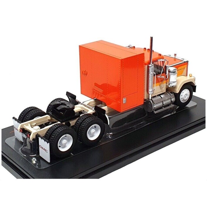 IXO TR129.22 - 1980 GMC General Truck - Orange Beige - Scale 1:43