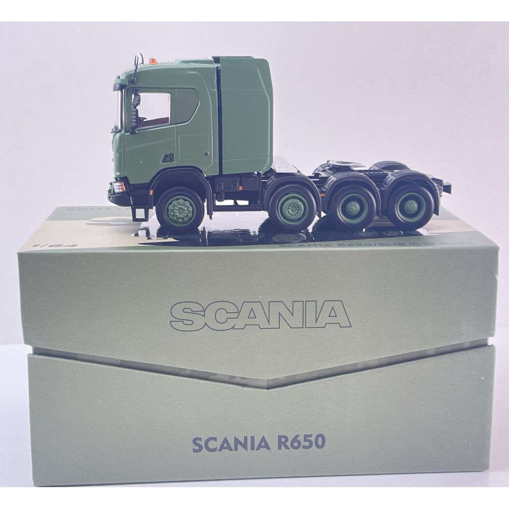 MASDI - Army Scania R650 8x4 Prime Mover with 8 axle Semi Low Loader Trailer Panther - Scale 1:64