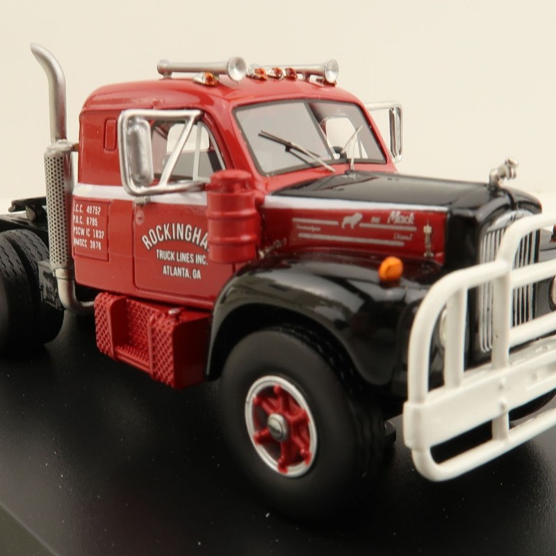 Neo 64061 - 1957 Mack B-61ST Red/Black with Sleeper Cab - Scale 1:64