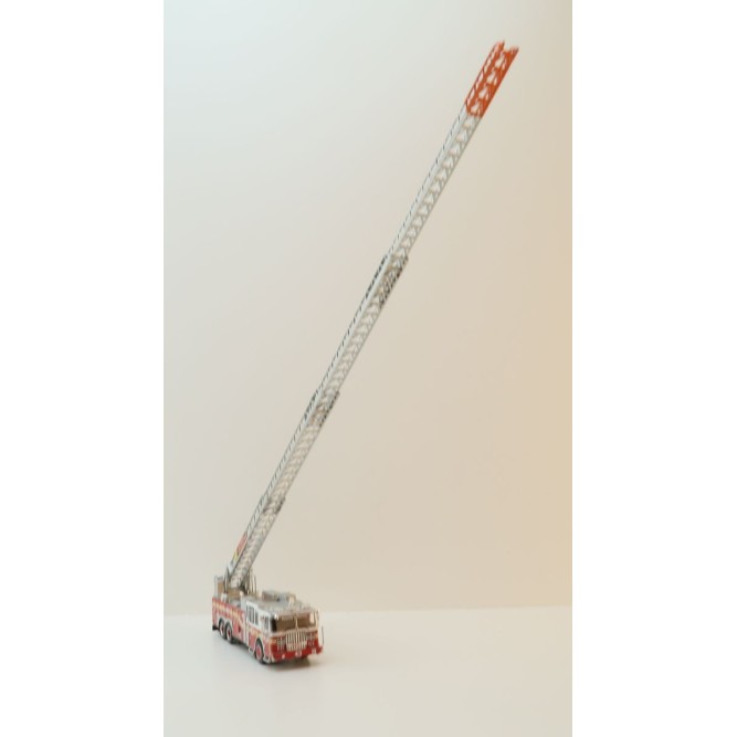 PCX87 - Ferrara Ultra Ladder 43 Fire Department New York Manhattan 2013 - Scale 1:87 !!! Second Paint issue !!!
