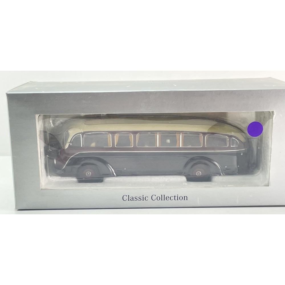 Premium ClassiXXs B66042537 - Mercedes-Benz LO 3500 Streamlined Bus Conference Coach 1936 - Scale 1:43